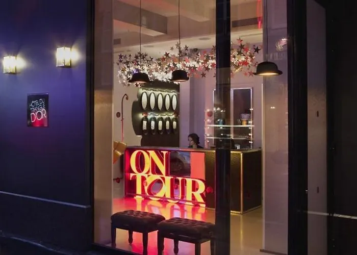 Hotel Du Triangle D'or 3*