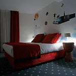 Du Triangle D'or Otel