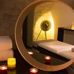 Du Triangle D'or 3*