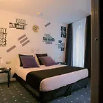 Du Triangle D'or Otel Paris