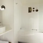 Du Triangle D'or 3*