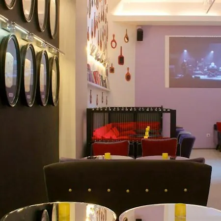 호텔 뒤 트라이앵글 도르 파리