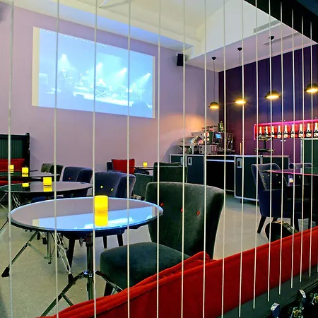 뒤 트라이앵글 도르 호텔 파리