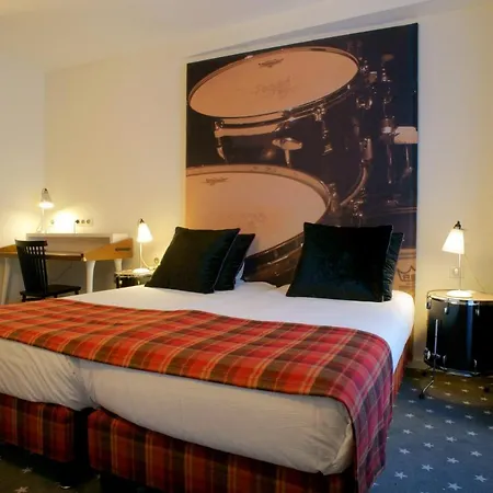 뒤 트라이앵글 도르 호텔 파리