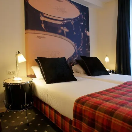 뒤 트라이앵글 도르 3*