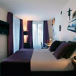 Du Triangle D'or - Proche Madeleine Hotel 3*