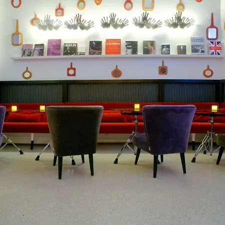 Du Triangle D'or 3* Parigi