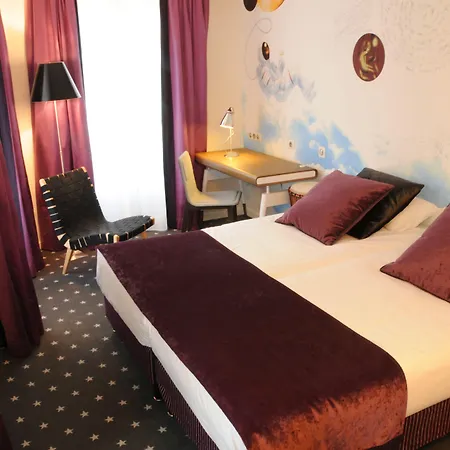 מלון Du Triangle D'or פריז