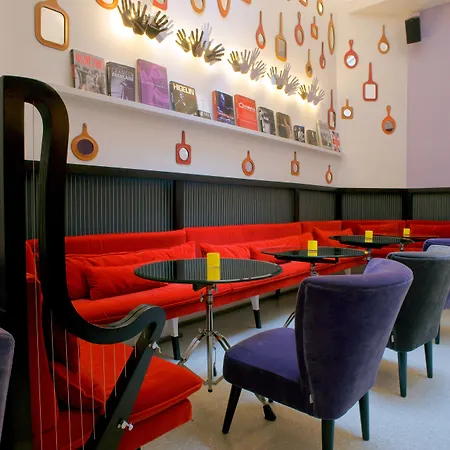 Du Triangle D'or Παρίσι