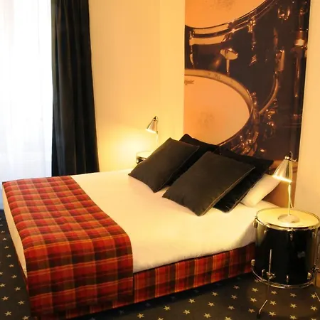 Hotel Du Triangle D'or 3*