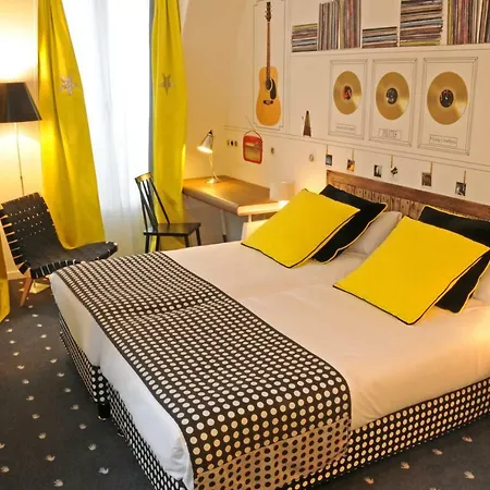 Hotel Du Triangle D'or Parigi