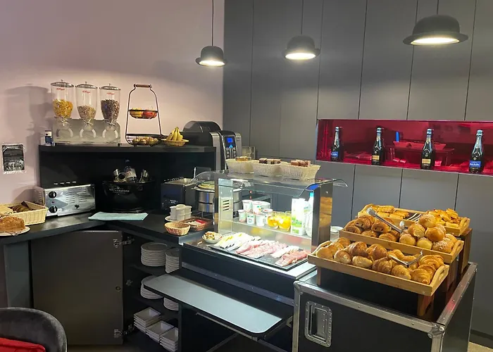 Du Triangle D'or 3* Paris