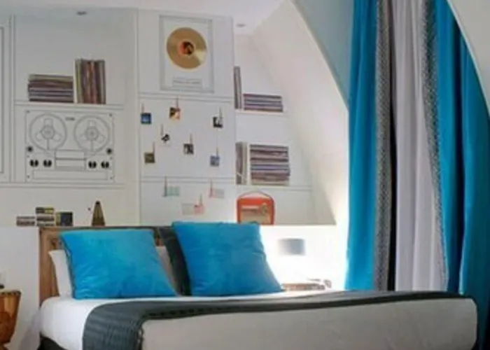 Du Triangle D'or Otel Paris