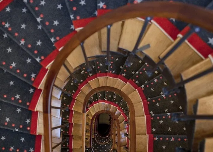 Otel Du Triangle D'or