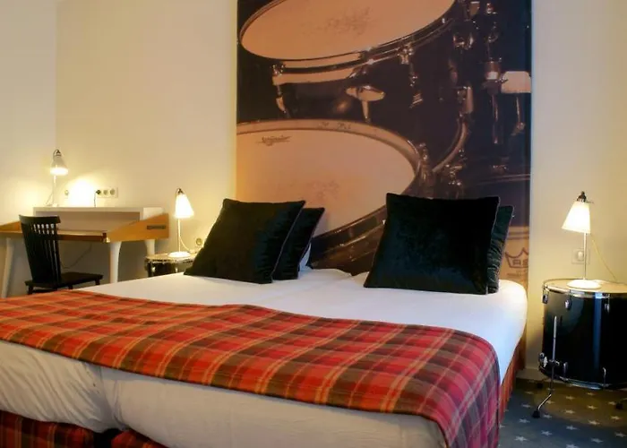 Du Triangle D'or Otel Paris